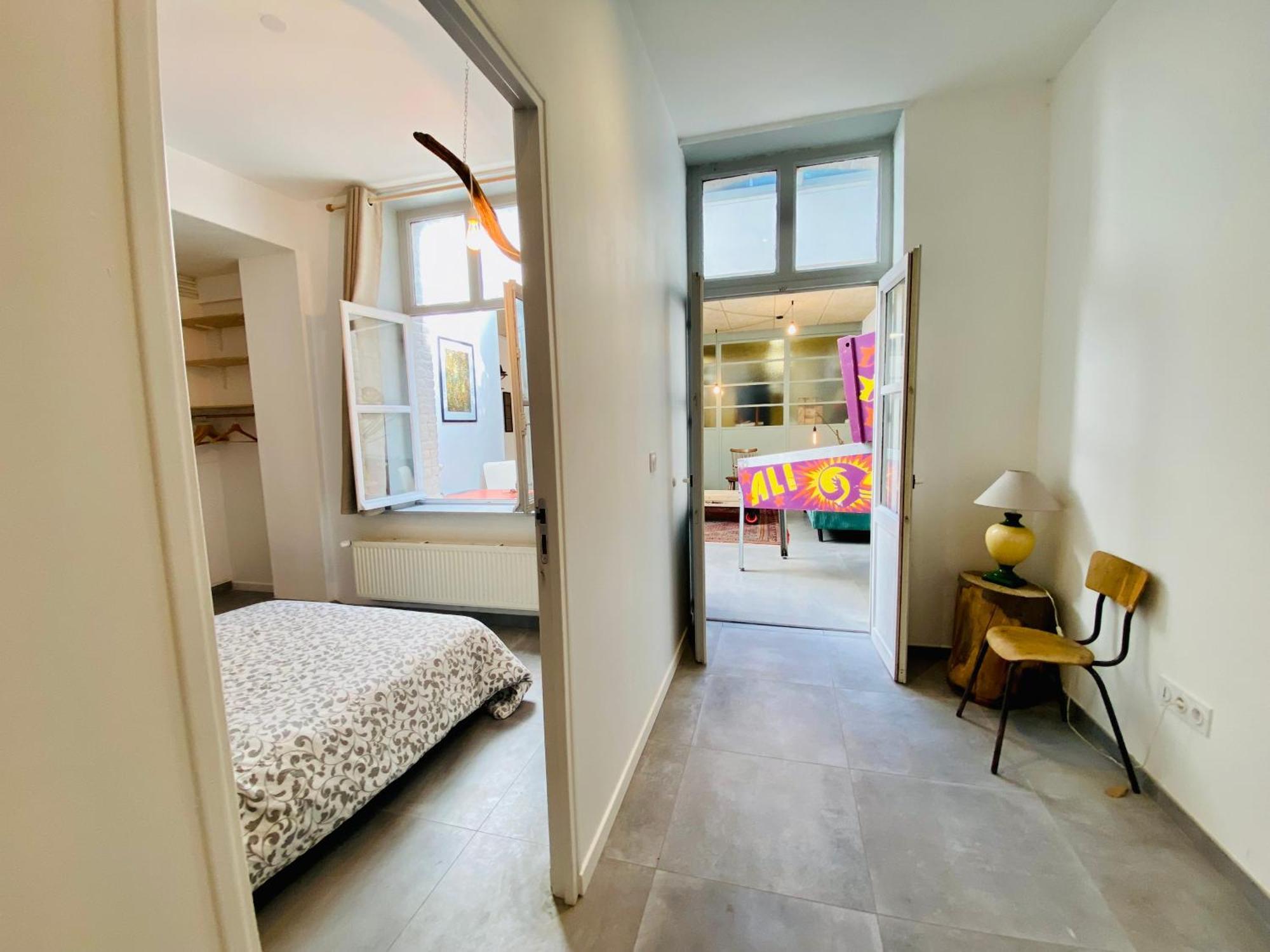 Oasis Urbaine - Spacieux Et Calme Avec Patio Lille Exterior photo