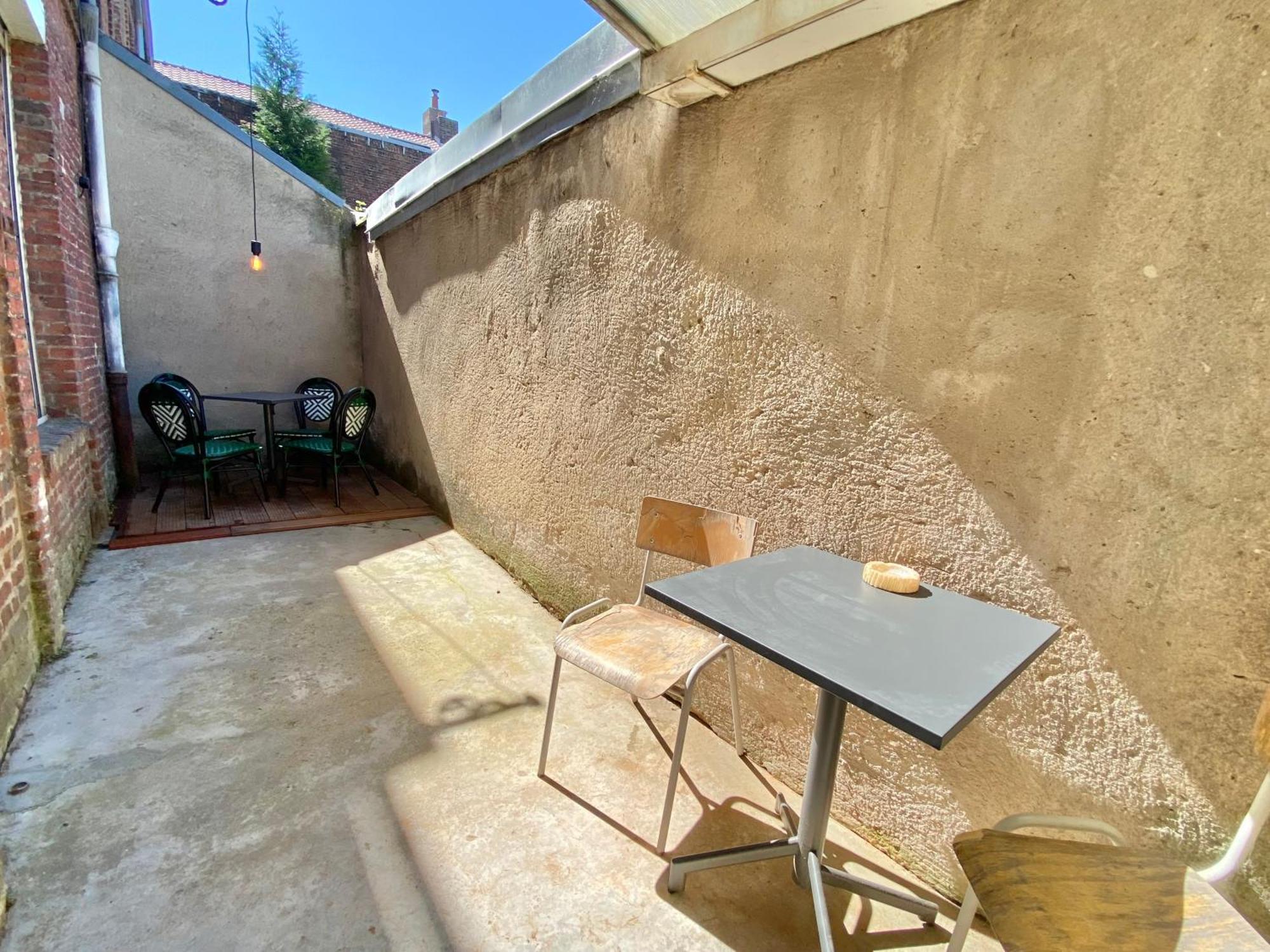 Oasis Urbaine - Spacieux Et Calme Avec Patio Lille Exterior photo