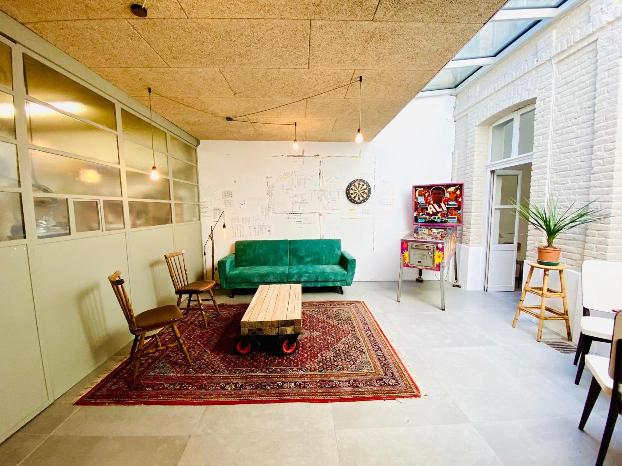 Oasis Urbaine - Spacieux Et Calme Avec Patio Lille Exterior photo